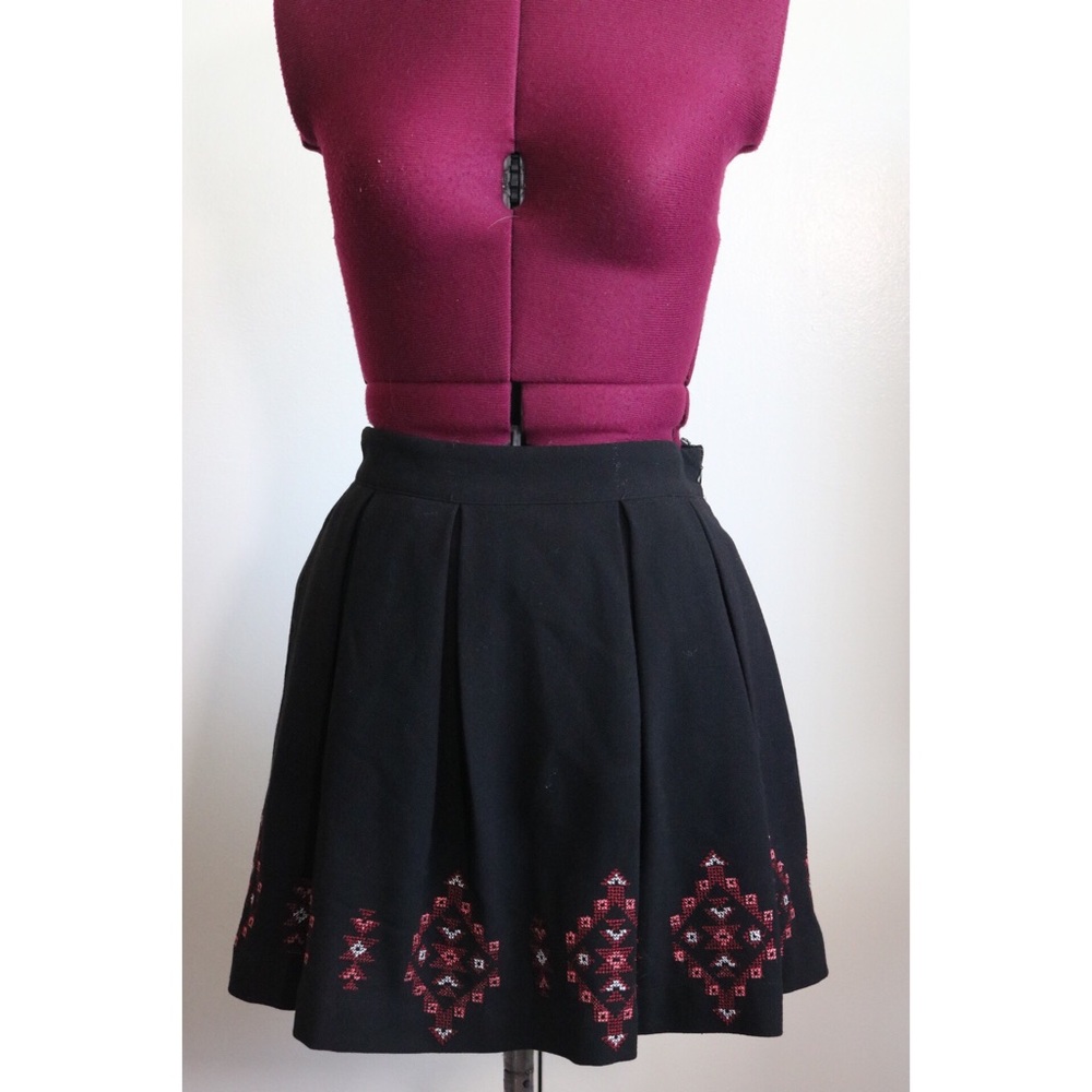 Forever 21 black high waisted skirt
